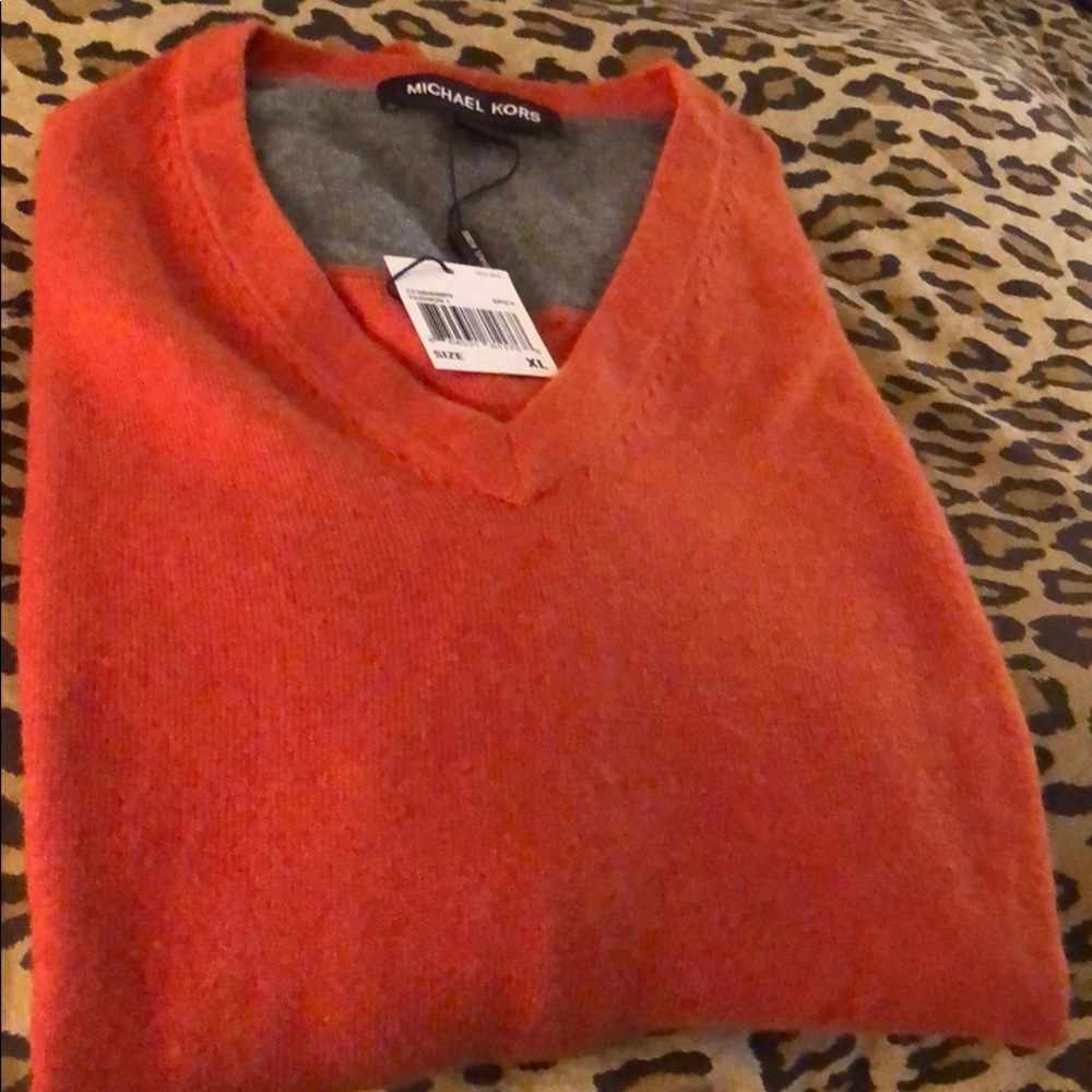 Sweater - Picture 3 of 3